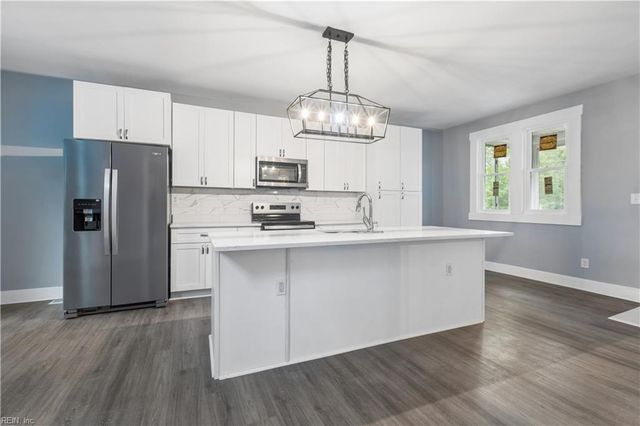 2211 Parish AVE, Newport News, VA 23607