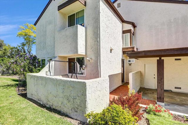 1364 Tanager Ln, El Cajon, CA 92020