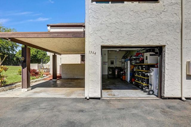 1364 Tanager Ln, El Cajon, CA 92020