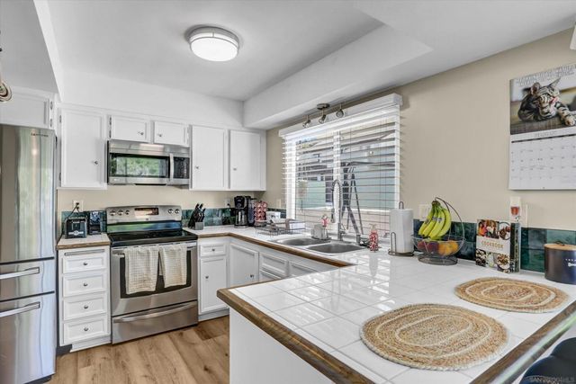 1364 Tanager Ln, El Cajon, CA 92020