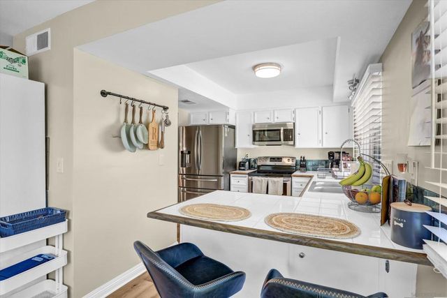 1364 Tanager Ln, El Cajon, CA 92020