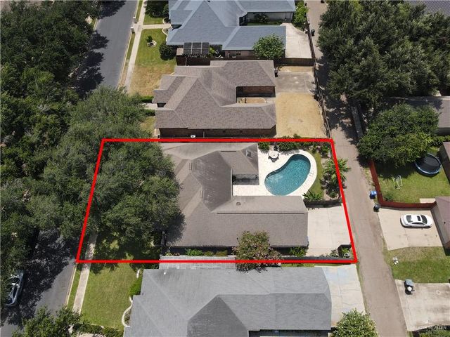 700 Avocet Avenue, Mcallen, TX 78504
