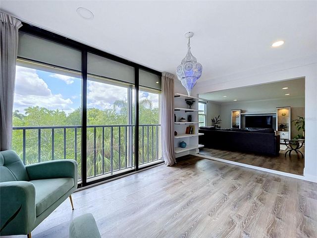 4651 1ST STREET NE 311, St Petersburg, FL 33703