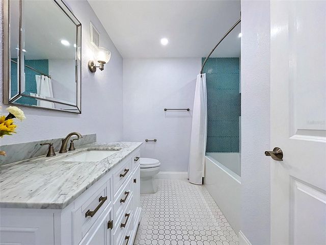 4651 1ST STREET NE 311, St Petersburg, FL 33703