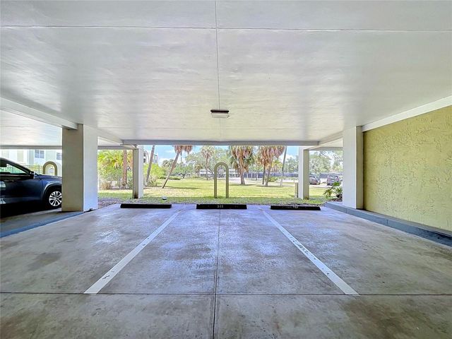 4651 1ST STREET NE 311, St Petersburg, FL 33703