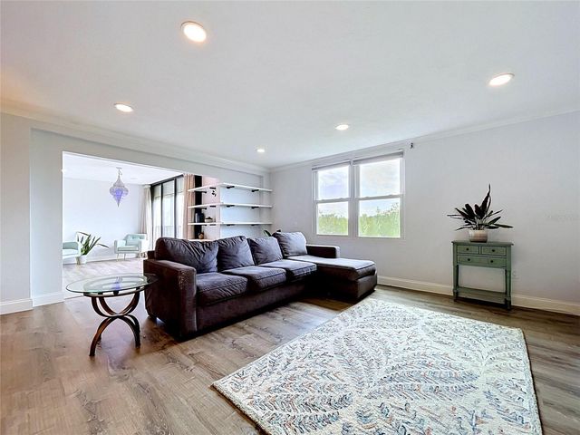 4651 1ST STREET NE 311, St Petersburg, FL 33703