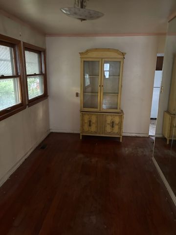 1010 HELEN Avenue, Joliet, IL 60433