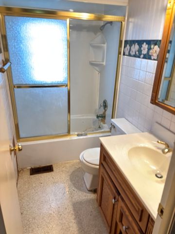 1010 HELEN Avenue, Joliet, IL 60433