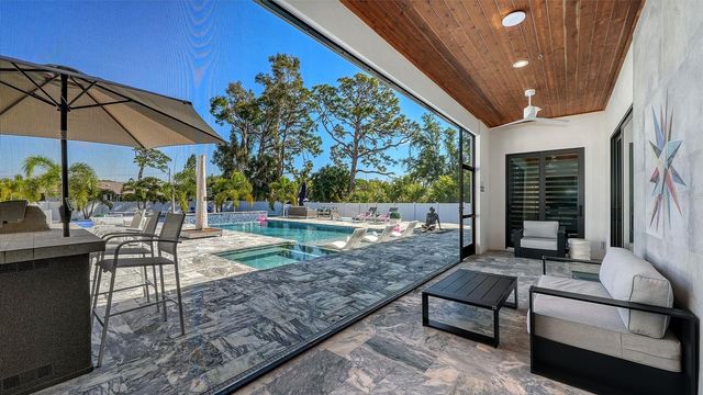 1899 VAMO WAY, Sarasota, FL 34231