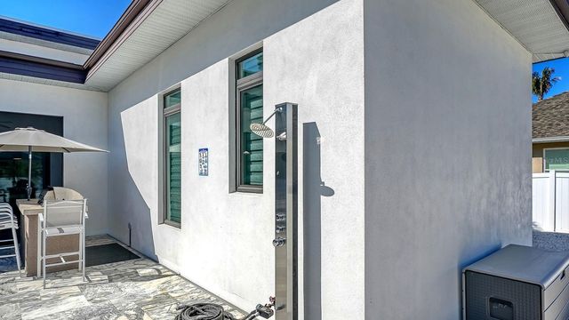 1899 VAMO WAY, Sarasota, FL 34231