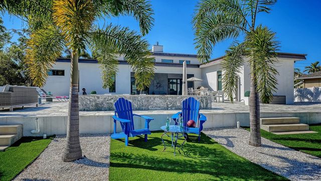 1899 VAMO WAY, Sarasota, FL 34231