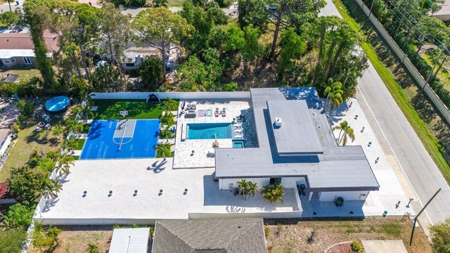 1899 VAMO WAY, Sarasota, FL 34231