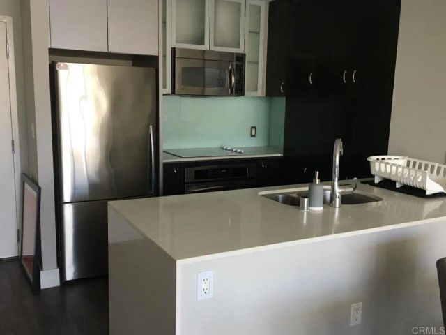 575 6th Ave, San Diego, CA 92101