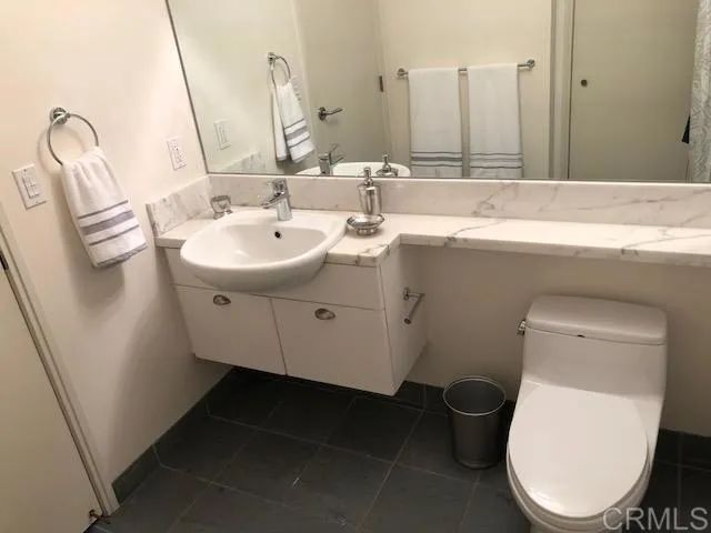 575 6th Ave, San Diego, CA 92101
