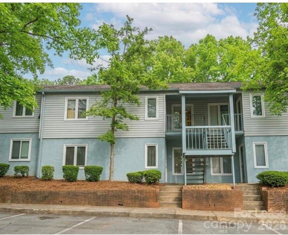 1905 Meadowlark Lane 33, Charlotte, NC 28210