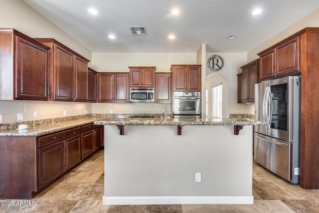 3112 W DESERT Lane, Laveen, AZ 85339