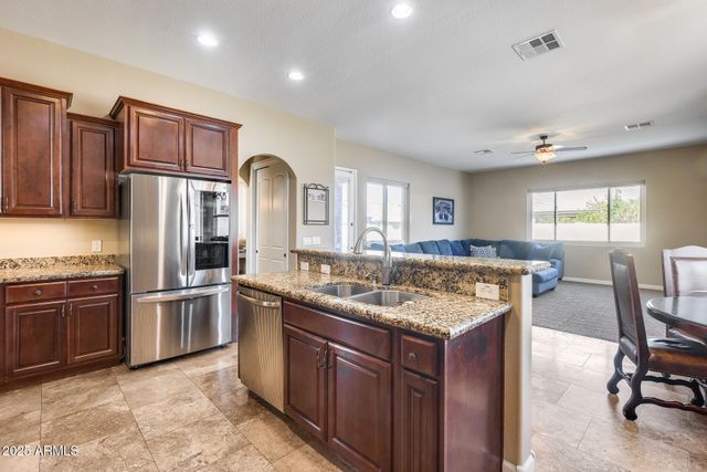 3112 W DESERT Lane, Laveen, AZ 85339