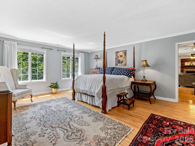 163 Northern Lights Lane, Hendersonville, NC 28739