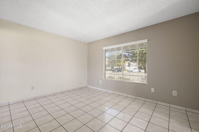37533 Hudson Street, Palmdale, CA 93552