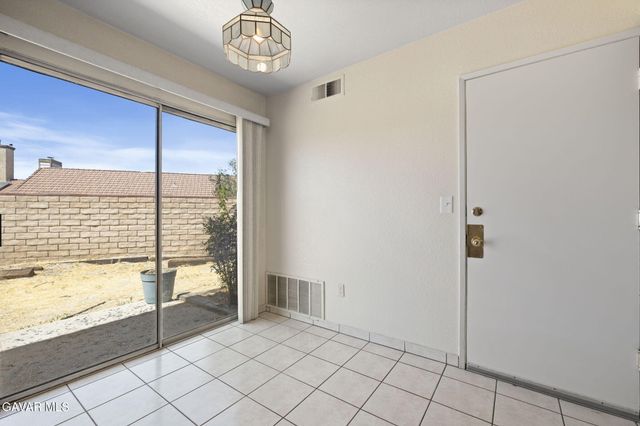 37533 Hudson Street, Palmdale, CA 93552