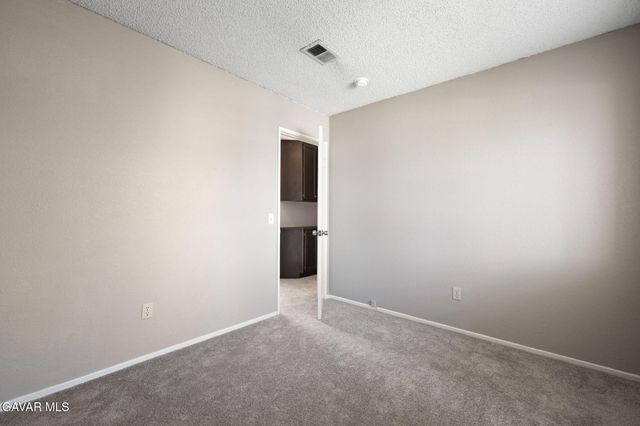 37533 Hudson Street, Palmdale, CA 93552