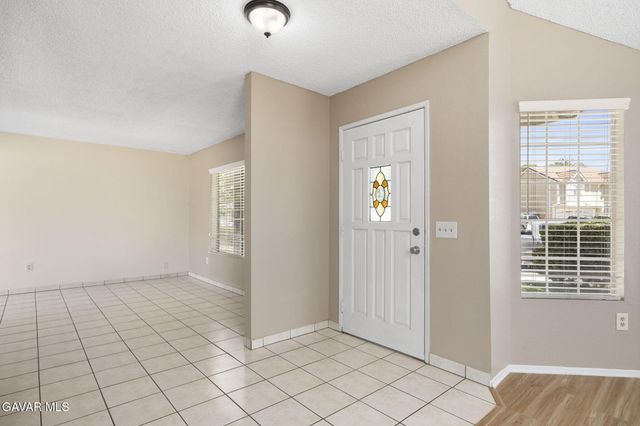 37533 Hudson Street, Palmdale, CA 93552