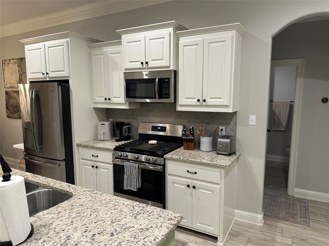 7916 Wasson Road, Shreveport, LA 71107