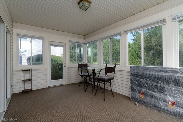 16368 N Laguardia, Strongsville, OH 44136