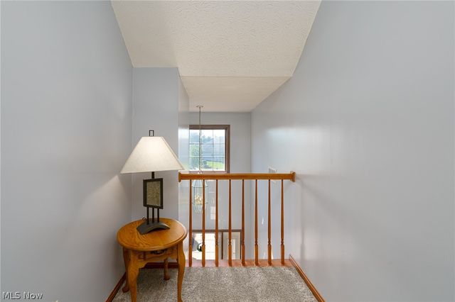 16368 N Laguardia, Strongsville, OH 44136
