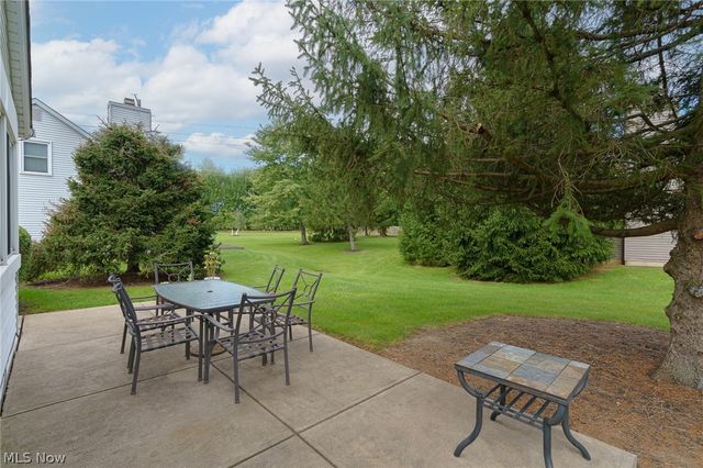 16368 N Laguardia, Strongsville, OH 44136