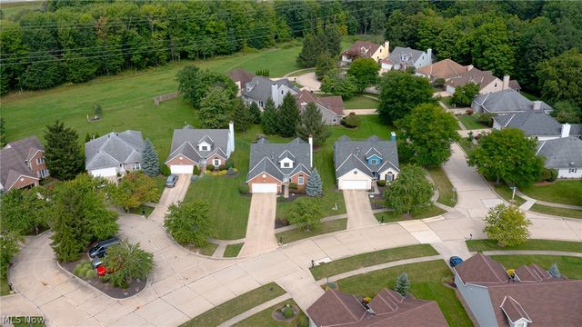 16368 N Laguardia, Strongsville, OH 44136