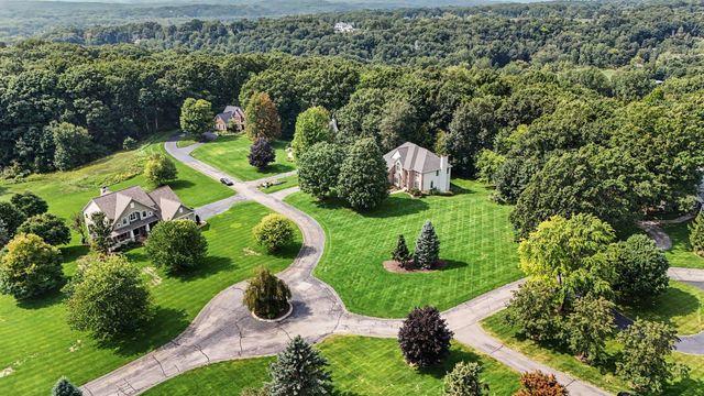 2469 Fairway Winds Court Ne, Ada Twp, MI 49301