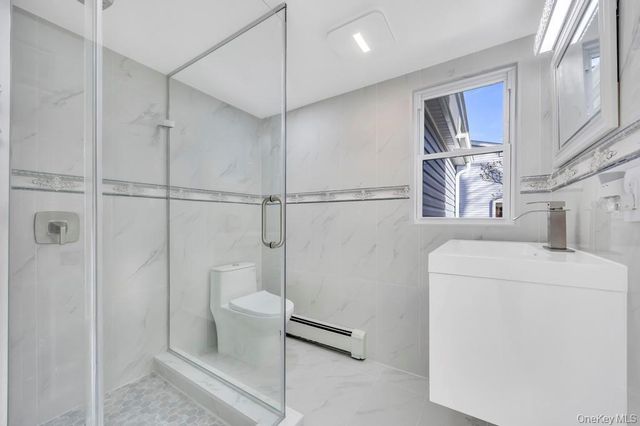 7 Suzanne Lane, Bethpage, NY 11714