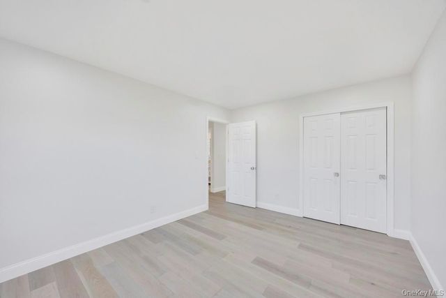 7 Suzanne Lane, Bethpage, NY 11714