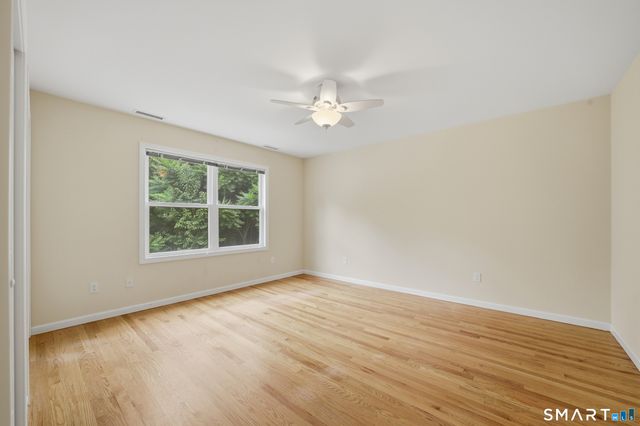64 Hawthorne Street, West Haven, CT 06516
