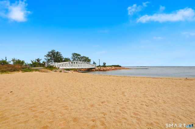 64 Hawthorne Street, West Haven, CT 06516