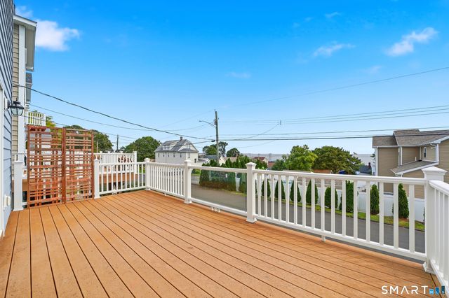 64 Hawthorne Street, West Haven, CT 06516