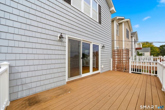 64 Hawthorne Street, West Haven, CT 06516