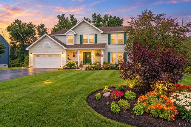 106 Ausable Run, Salina, NY 13088