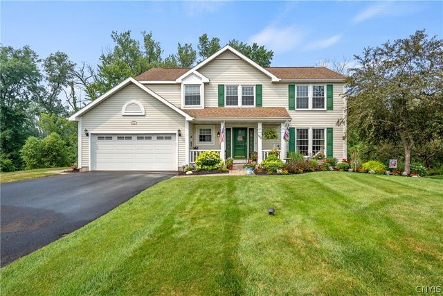 106 Ausable Run, Salina, NY 13088