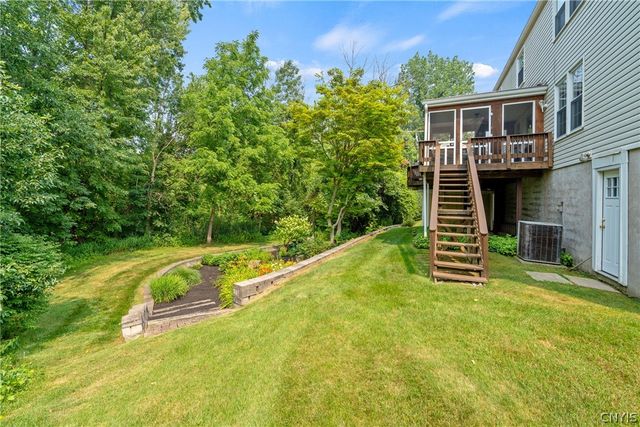 106 Ausable Run, Salina, NY 13088