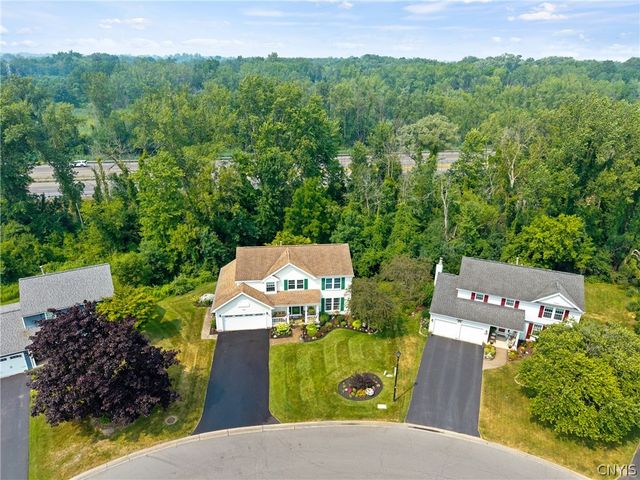 106 Ausable Run, Salina, NY 13088