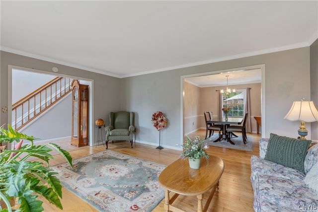 106 Ausable Run, Salina, NY 13088