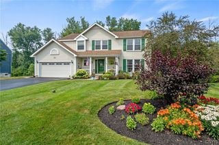 106 Ausable Run, Salina, NY 13088
