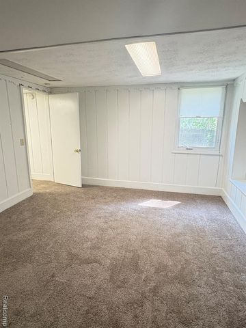 55 Kensington Boulevard, Pleasant Ridge, MI 48069