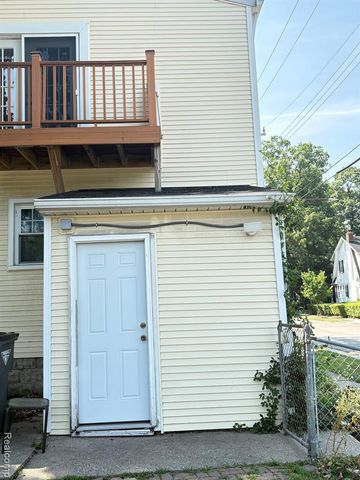 55 Kensington Boulevard, Pleasant Ridge, MI 48069