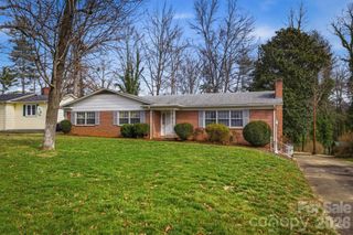 141 Maehill Place SW, Lenoir, NC 28645