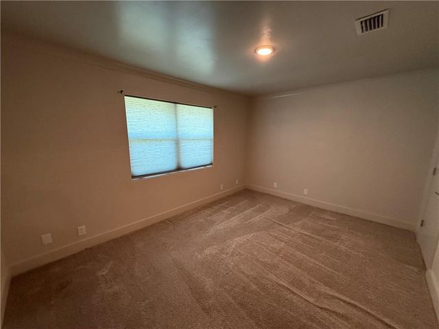 3655 Old Shell Road 202, Mobile, AL 36608