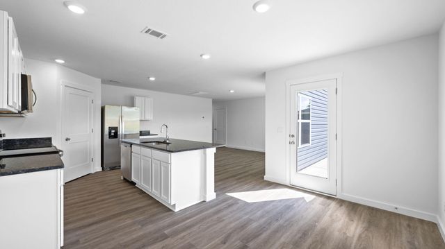 117 Evergreen Cir, Rossville, GA 30741