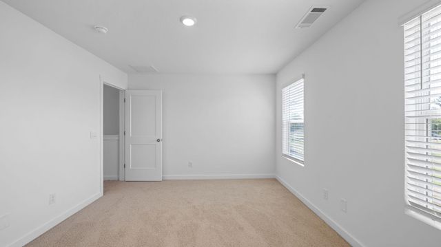 117 Evergreen Cir, Rossville, GA 30741